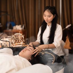 Thanh's Eyemazing Lashes - Head spa service