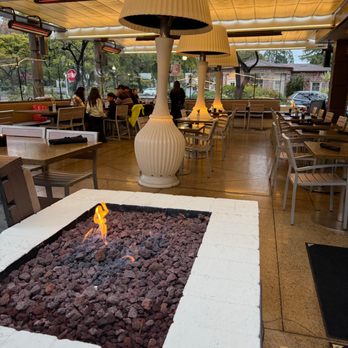 Bardot - Outdoor covered patio - New American Near Me - Claremont, California