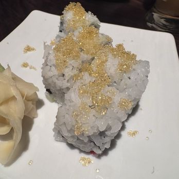 Fuki Sushi - [GF] California Uramaki (6pc) - Sushi Bars Near Me - Palo Alto, California