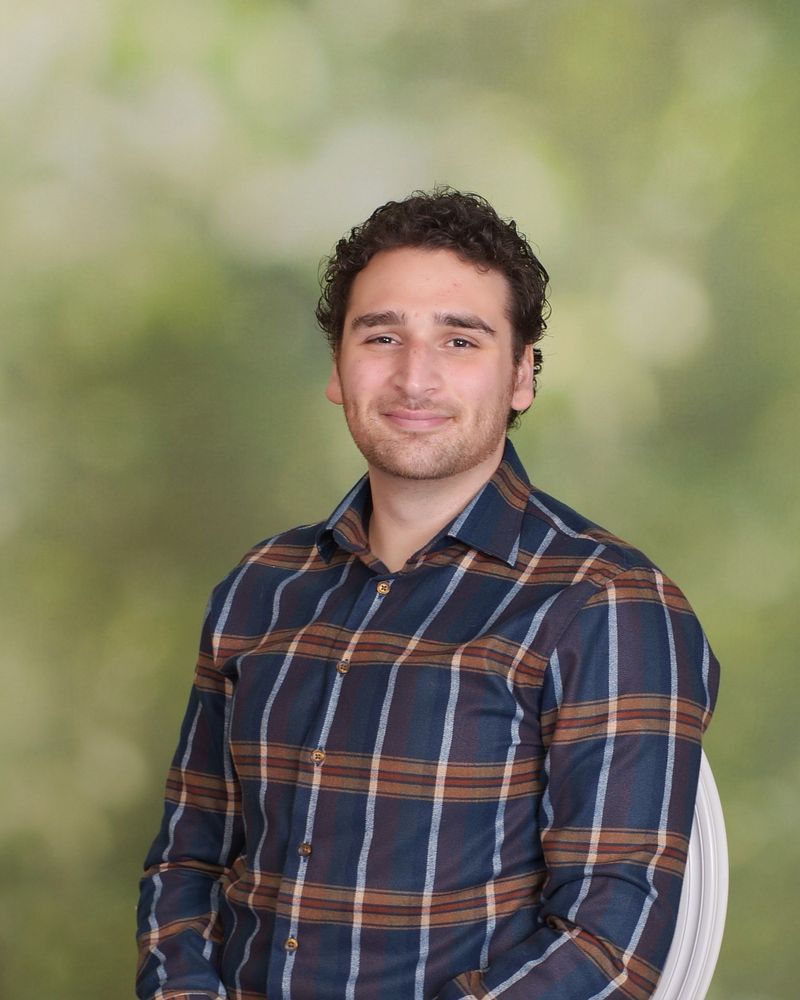 JORDAN A. GONZALES, LMFT, ATR 1500 Valley House Dr, Rohnert Park, CA