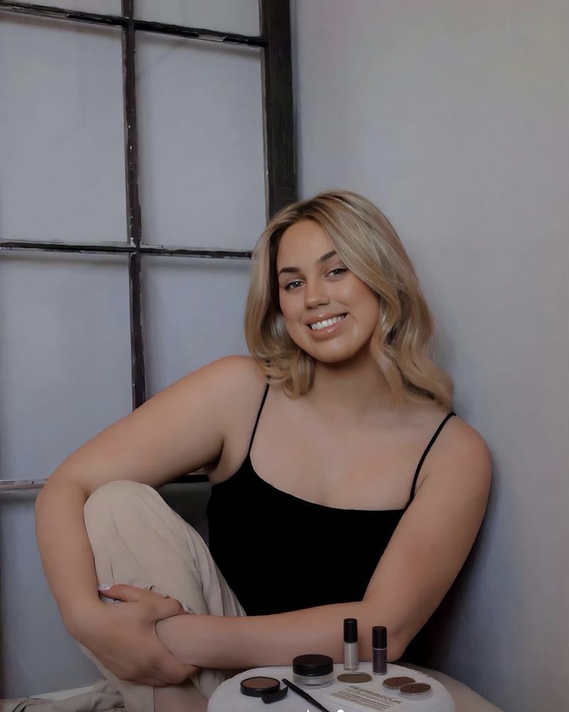 Bare and brow Logo