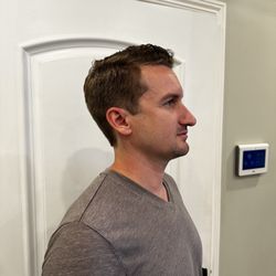 bee studio and barber lounge