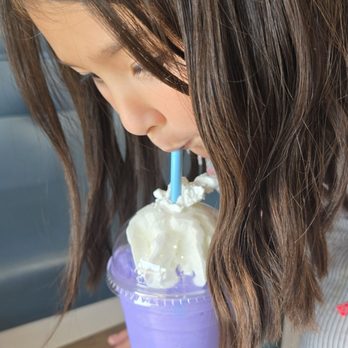 Pineapple Park - Milkshake - Ice Cream & Frozen Yogurt Near Me - Las Vegas, Nevada Pineapple Park - Milkshake - Ice Cream & Frozen Yogurt Near Me - Las Vegas, Nevada