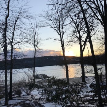 Boulder View Tavern - View from the parking lot - American Near Me - Lake Harmony, Pennsylvania