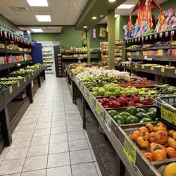 Reyna Produce
