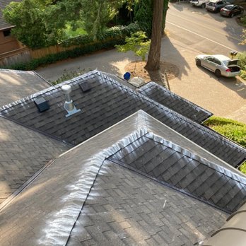 Oregon Roofers - Lake Oswego Or. Power wash and moss treatment - Roofing Near Me - Portland, Oregon Oregon Roofers - Lake Oswego Or. Power wash and moss treatment - Roofing Near Me - Portland, Oregon