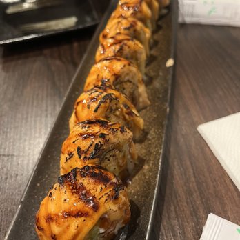 Sumo Roll - S5. Lion King Special Roll - Sushi Bars Near Me - Berkeley, California