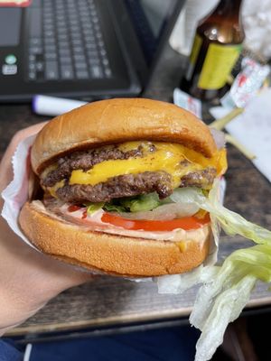 In-N-Out Burger by null