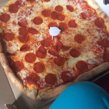 Armandos Pizza - Pizza Near Me - Brooklyn, New York