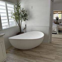 Desmoni Plumbing - Installed a new tub