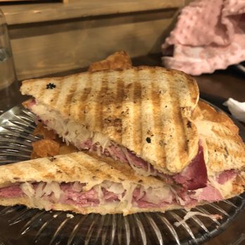 The Mad Herbalist - Rueben - Tea Rooms Near Me - Clarksville, Tennessee