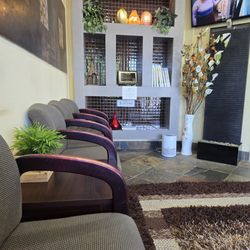 Peachtree Dental Care - Waiting area lobby