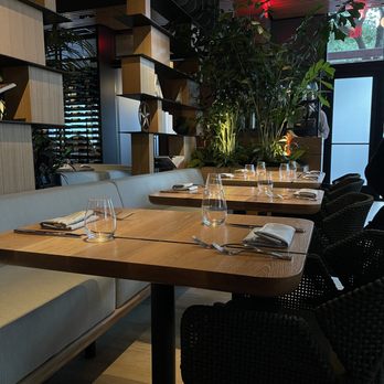 BOA Steakhouse - Dining Room - Steakhouses Near Me - Austin, Texas