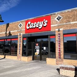 Casey's - Building Exterior