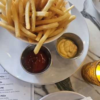 The Harlequin - Happy hour french fries - Cocktail Bars Near Me - San Francisco, California The Harlequin - Happy hour french fries - Cocktail Bars Near Me - San Francisco, California