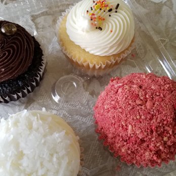 Fat Lady's Cakes and Pies - Mmmmmmm - Cupcakes Near Me Fat Lady's Cakes and Pies - Mmmmmmm - Cupcakes Near Me
