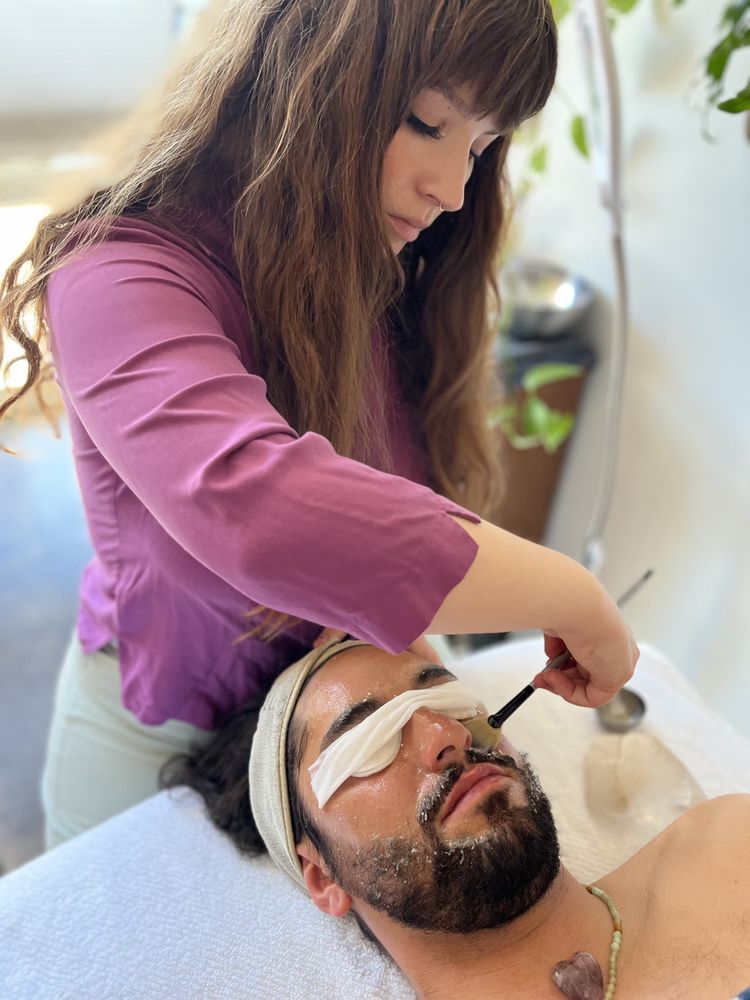 HOLISTIC HARMONY THE SKIN SANCTUARY Updated May 2024 644 40th St