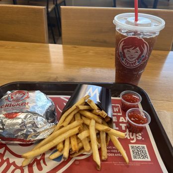 Wendy's - Spicy Chicken Sandwich Combo - Fast Food Near Me - Greenacres, Washington