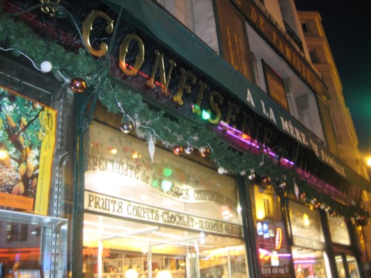 À la Mère de Famille by null