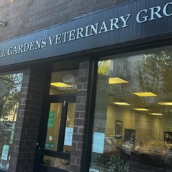 Carroll Gardens Veterinary Group - The outside of the business.