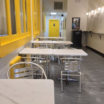 New Yolktown - American Near Me - Evanston, Illinois