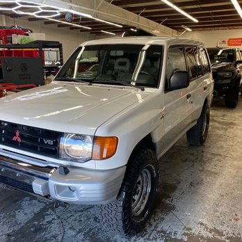 DenCo Speed - Windshield Installation & Repair Near Me - Denver, Colorado DenCo Speed - Windshield Installation & Repair Near Me - Denver, Colorado