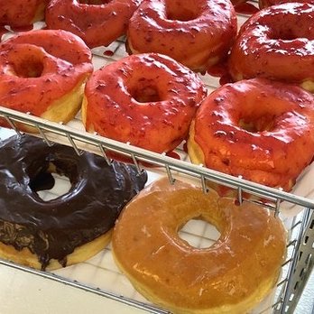 Huck Finn Restaurant - Donuts Near Me - Chicago, Illinois Huck Finn Restaurant - Donuts Near Me - Chicago, Illinois