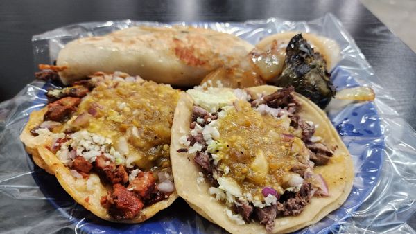 Tacos La Carreta by null