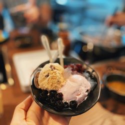 MoMo Paradise - Pro-Tip: Customize your AYCE Ice-Cream bowl with our Drink Garden Toppings!