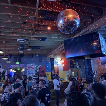 Hi Tops - Dance dance - Gay Bars Near Me - West Hollywood, California