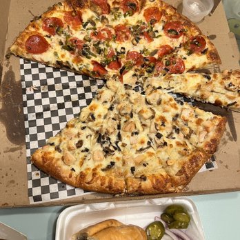 Savio’s Pizza - Pizza and Wings - Italian Near Me - San Diego, California