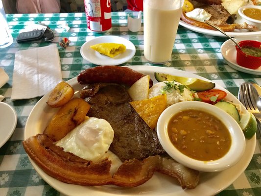 Mi Pueblito Colombiano by null