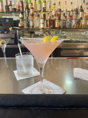 Elsa's On the Park by null