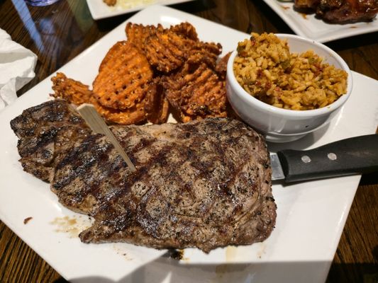 Bull & Bones Brewhaus by null