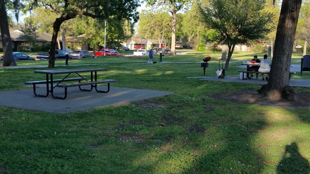 MANGUM MANOR PARK Updated September 2024 15 Photos 3992 Costa