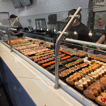 FOB Poke Bar - Sushi - Sushi Bars Near Me - Tukwila, Washington