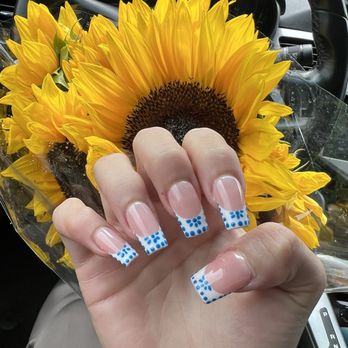 Islands Nails & Spa - Trin did an amazing job on my nails, she was so precise and took her time to get the design I wanted, I LOVE THEM - Nail Salons Near Me - Rowland Heights, California
