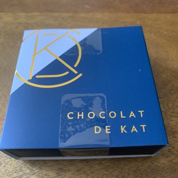 Chocolat de Kat x De Mello Coffee - Cute little box of 4. - Chocolatiers & Shops Near Me - Toronto, Ontario Chocolat de Kat x De Mello Coffee - Cute little box of 4. - Chocolatiers & Shops Near Me - Toronto, Ontario