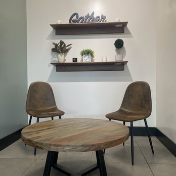 7 Leaves Cafe - Cute Seating Area - Coffee & Tea Near Me - Montebello, California