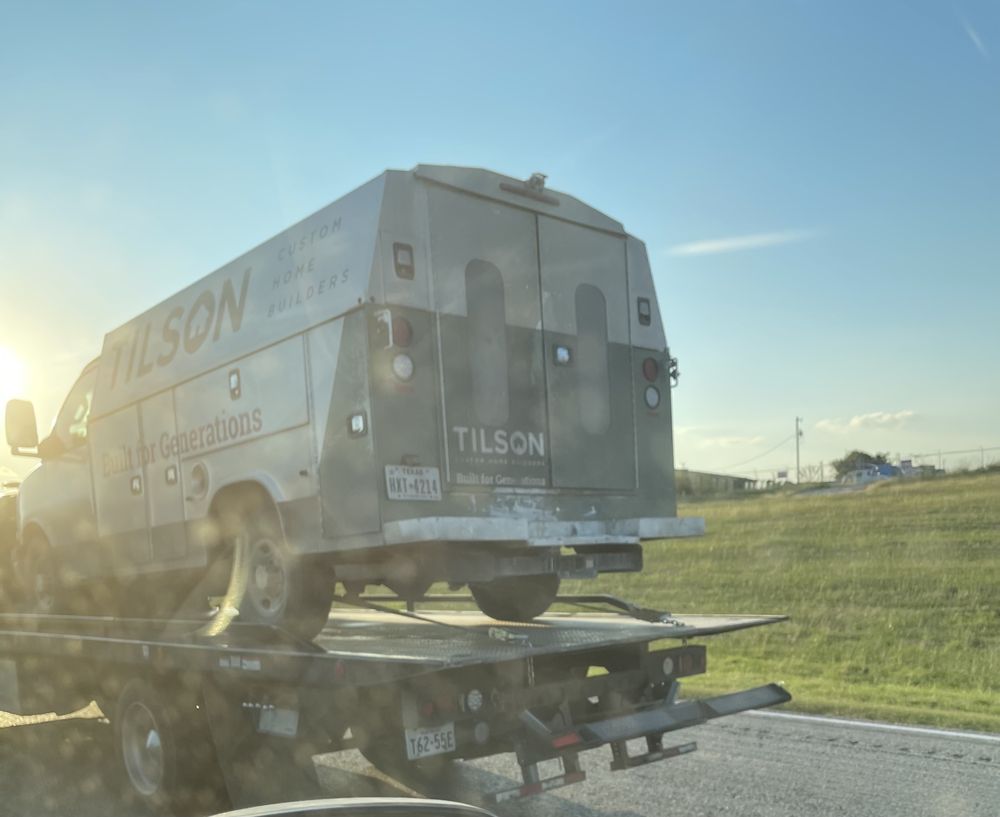 PAUL’S TOWING & STORAGE Updated August 2024 1010 E Travis St, La