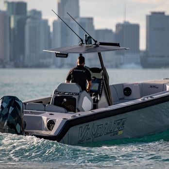 Boat NPT - New Vandalize 305 Center Console, great for cruising Narragansett Bay for a Private Newport Charter. - Boating Near Me Boat NPT - New Vandalize 305 Center Console, great for cruising Narragansett Bay for a Private Newport Charter. - Boating Near Me