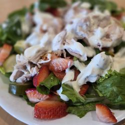 Golden Corral Buffet & Grill - Personalize your own salad