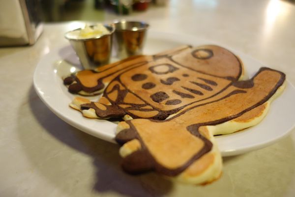 Belmont Diner Marda Loop by null