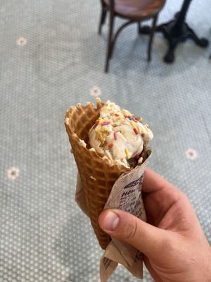 Jeni's Splendid Ice Creams by null