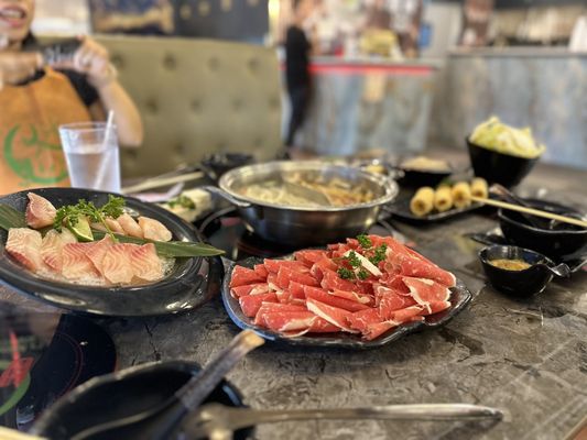 J’s Mini Hot Pot by null