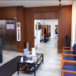Chicago Stem Cell Therapy & Pain Management Institute - Lobby of Chicago Stem Cell Therapy & Pain Management Institute