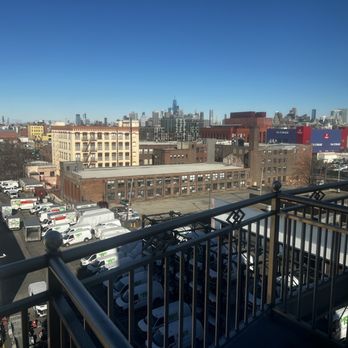 Hotel Le Bleu - Daytime city view - Hotels Near Me - Brooklyn, New York