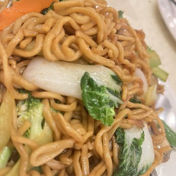Great Eastern Restaurant - 121. CHOW MEIN W/ MIXED VEGETABLES什菜炒麵 - Dim Sum Near Me - San Francisco, California Great Eastern Restaurant - 121. CHOW MEIN W/ MIXED VEGETABLES什菜炒麵 - Dim Sum Near Me - San Francisco, California