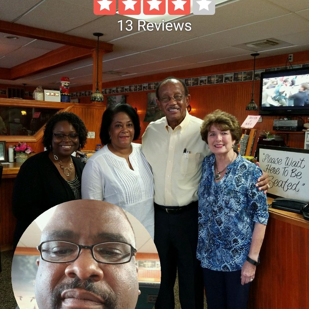 Lannie's Bar-B-Q - Dinner with Elder George and Mrs. Jeanni Evans.  Great People, and enjoyable company. - Barbeque Near Me - Selma, Alabama