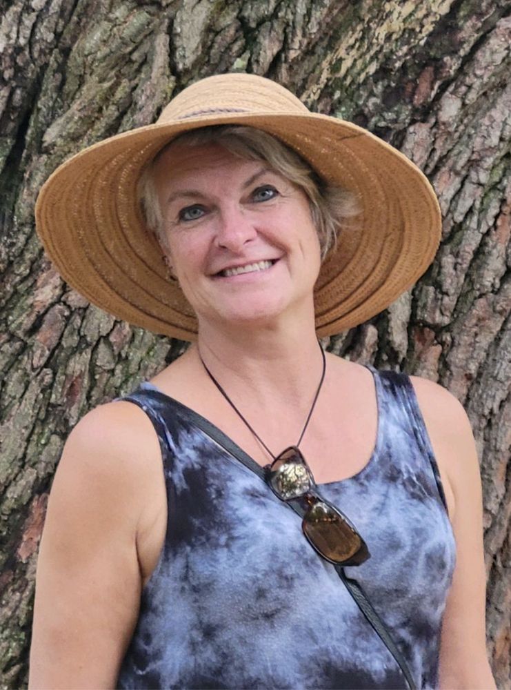 LUCKY DOG OF DANIEL ISLAND 481 Seven Farms Dr, Charleston, South Carolina Dog Walkers